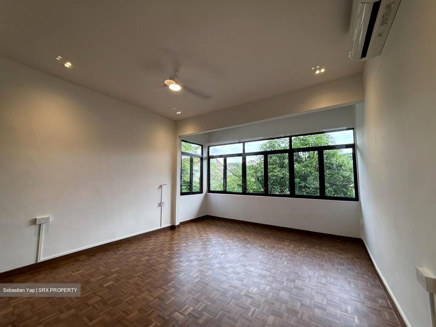 Pasir Ris Beach Park (D18), Detached #508101191
